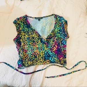 🦋5/$20🦋 Rainbow Wrap Crop Top - Large